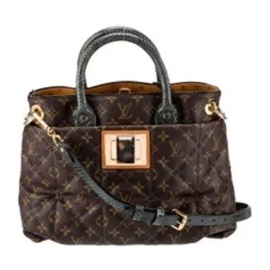 LOUIS VUITTON
Monogram Etoile Exotique MM
